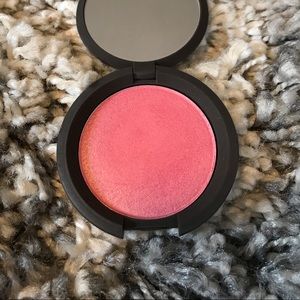 Becca Luminous Blush Camellia